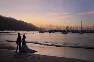 romantic-wedding-couple-1434873_960_720.jpg