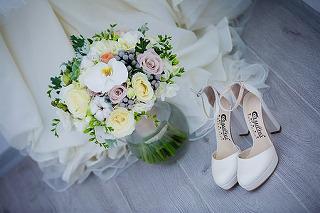 wedding-3081322__340.jpg